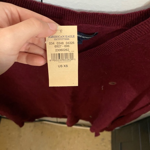 American Eagle sweater - Picture 3 of 3